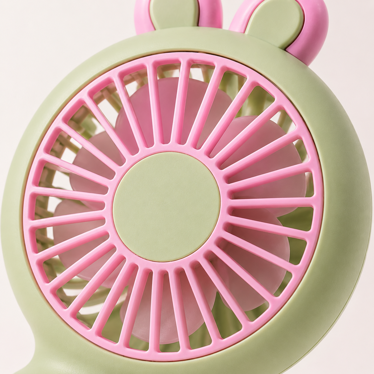 BunnyBreeze™ – Draagbare Kinder Ventilator | Houd Je Kind Koel & Blij Tijdens Warme Zomerdagen